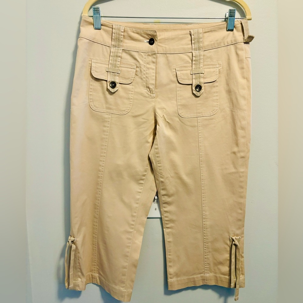 Harold’s  Womens Capri Pants Beige Tan Size 4 With Side Ties Cargo Style
